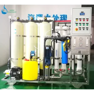 Compact small size water purification machine suitable for residential and small business use